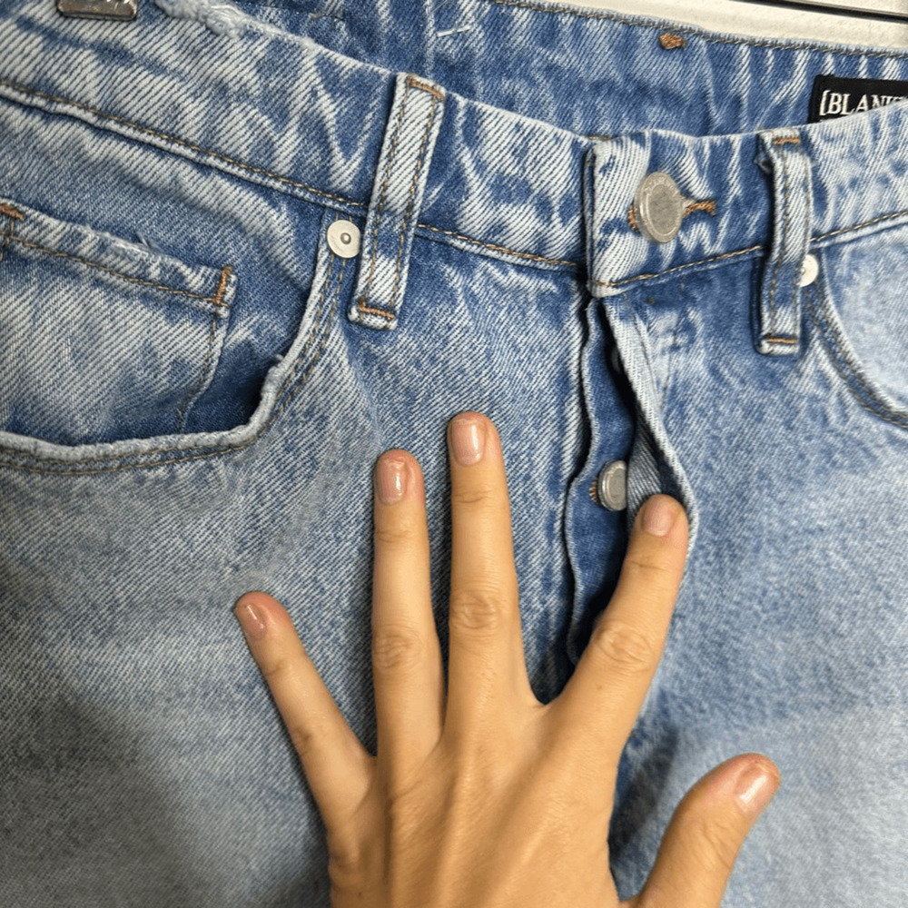BLANK NYC THE LEXINGTON Slim Straight Leg Jeans Light wash distressed womens 25 - Picture 5 of 9
